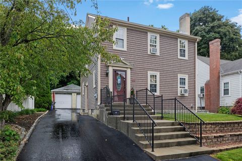 Single Family Residence in North Providence RI 6 Swan Street.jpg