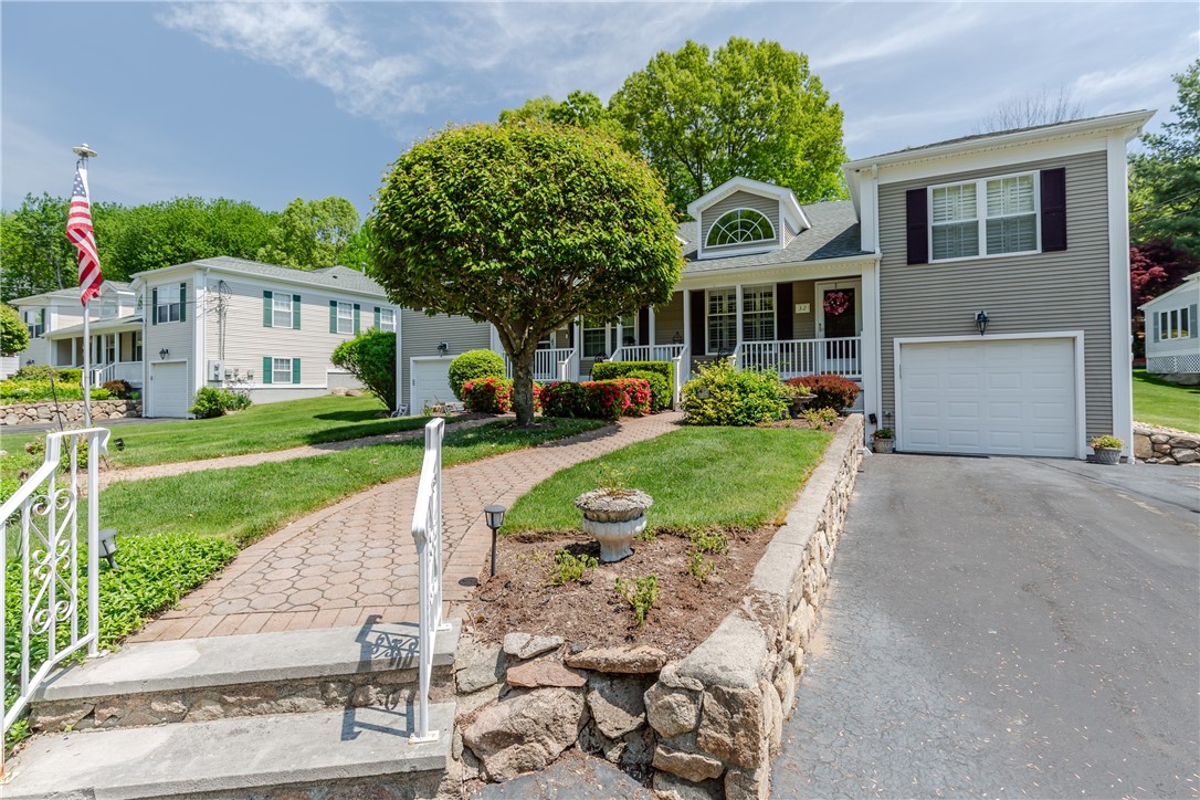 32 Orchard Meadows Drive