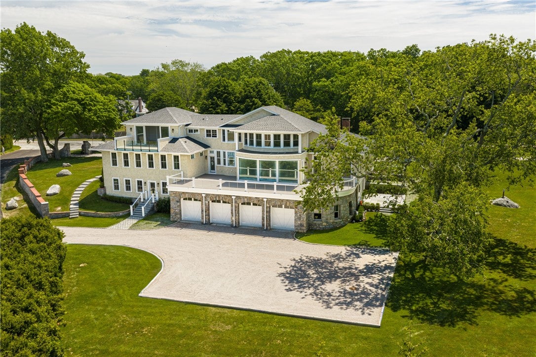 4 Foster Cove Road
