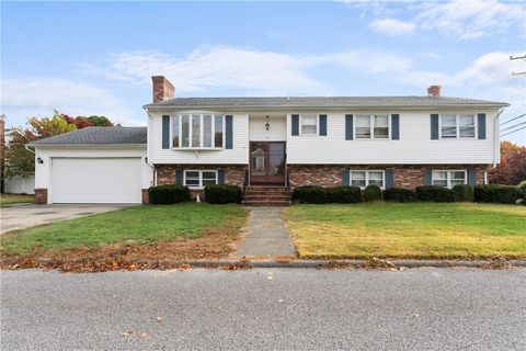 2 Pickett Road East Providence RI 02914