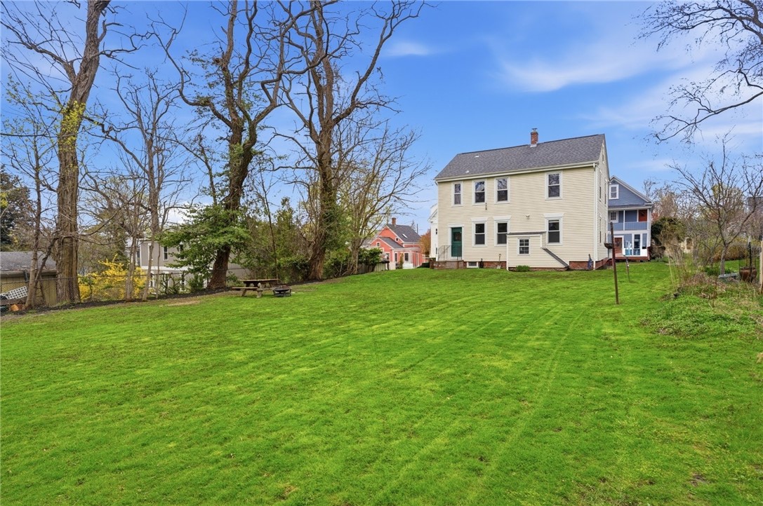 48 Constitution Street 1