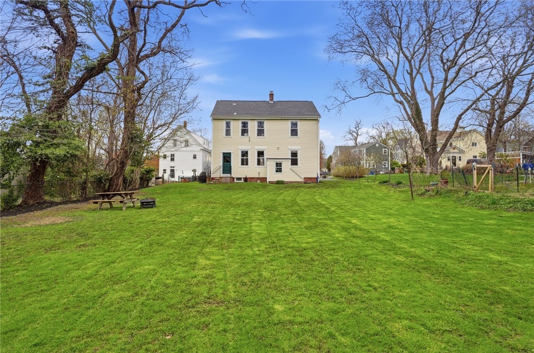 48 Constitution Street 1