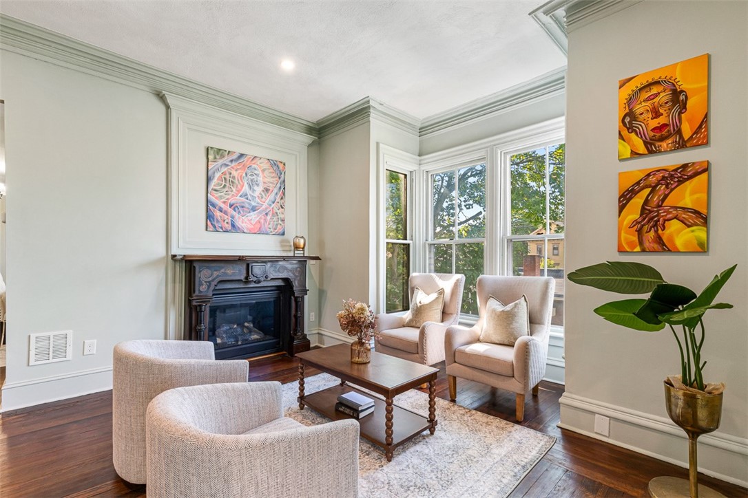 60 Bainbridge Avenue 2