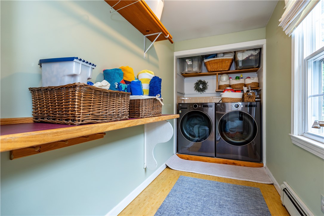 North Kingstown, Rhode Island 02852, United States, 4 Bedrooms Bedrooms, ,4 BathroomsBathrooms,Residential,Active,174927