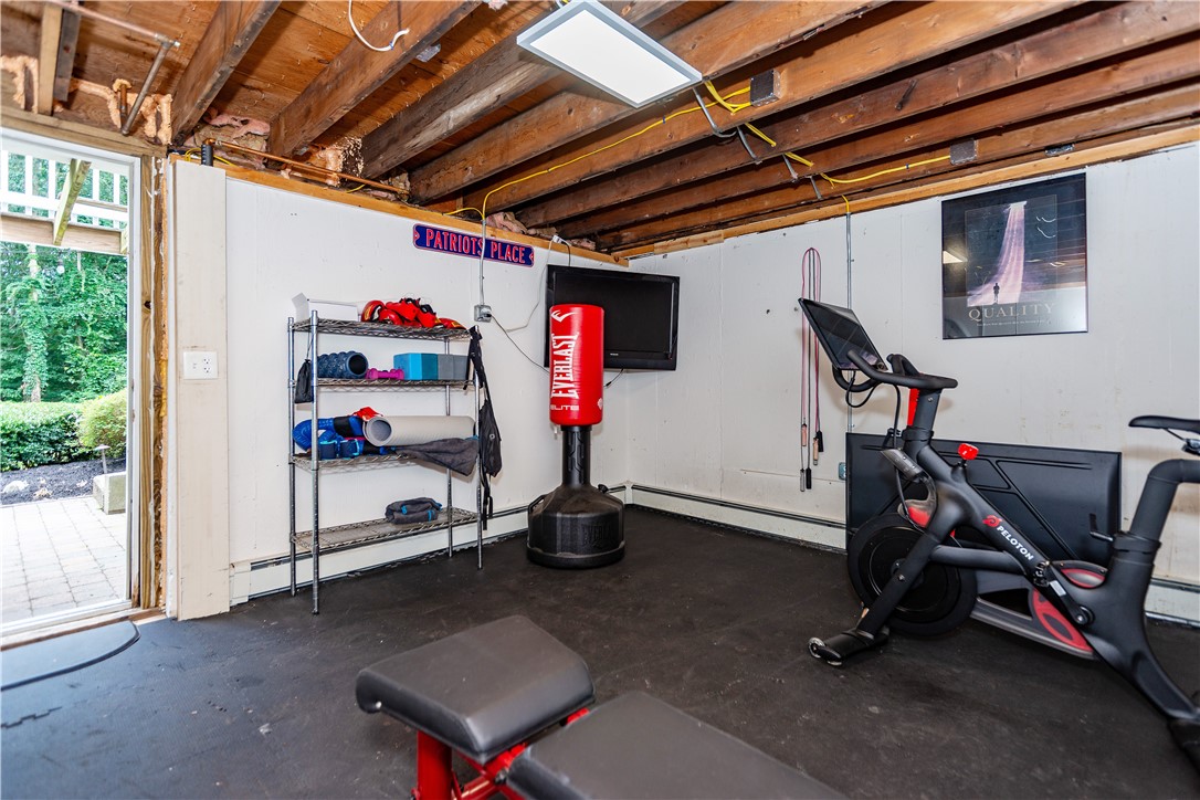 North Kingstown, Rhode Island 02852, United States, 4 Bedrooms Bedrooms, ,4 BathroomsBathrooms,Residential,Active,174927