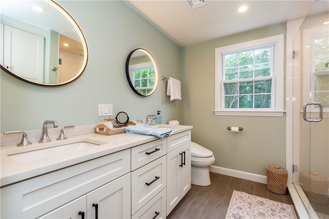 North Kingstown, Rhode Island 02852, United States, 4 Bedrooms Bedrooms, ,4 BathroomsBathrooms,Residential,Active,174927