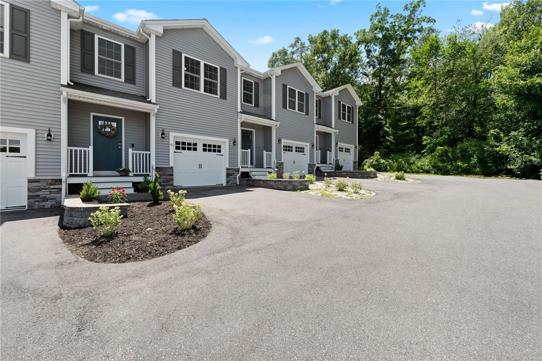 1196 Charles Street 6