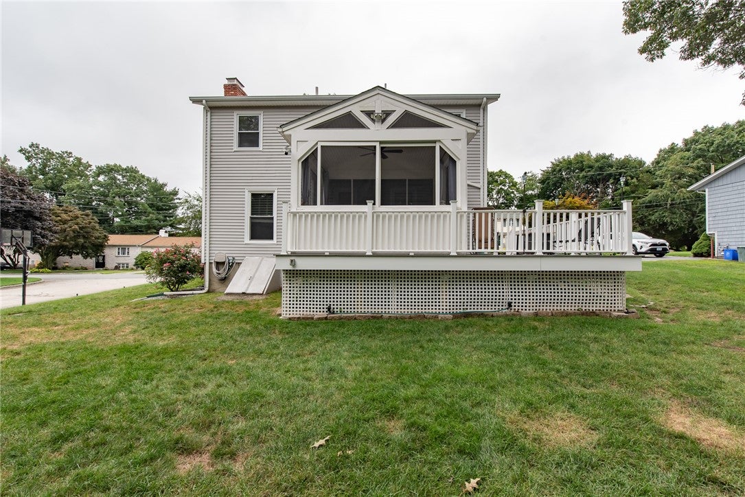 18 Woodcrest Drive