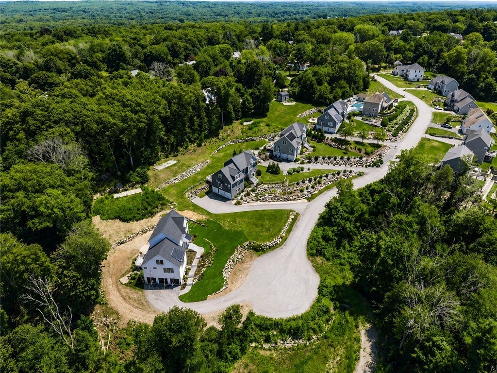 15 Tuscan Court
