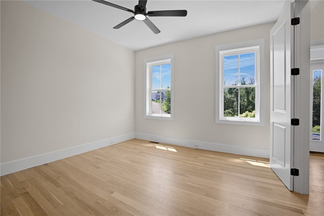 15 Tuscan Ct, Cumberland, RI, 02864, USA, 4 Bedrooms Bedrooms, ,4 BathroomsBathrooms,Residential,Active,15 Tuscan Ct,1418913