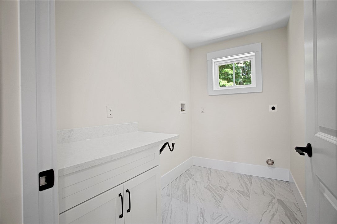 15 Tuscan Ct, Cumberland, RI, 02864, USA, 4 Bedrooms Bedrooms, ,4 BathroomsBathrooms,Residential,Active,15 Tuscan Ct,1418913