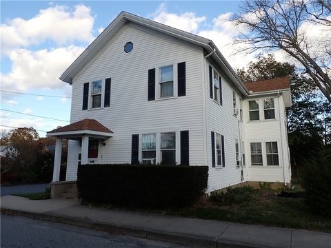 37 Columbia Street South Kingstown RI 02879