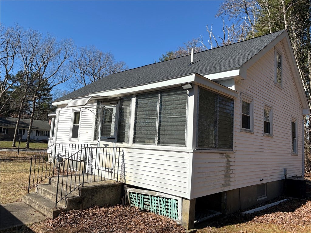 52 CARPENTER Street
