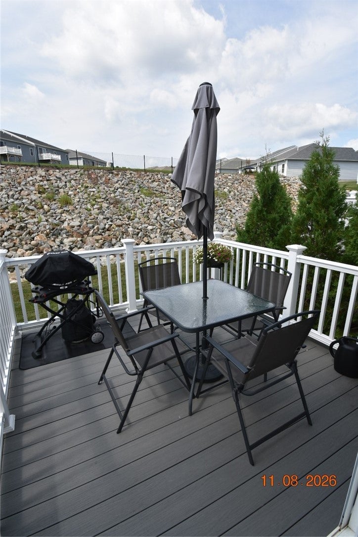 107 Old River Road 86