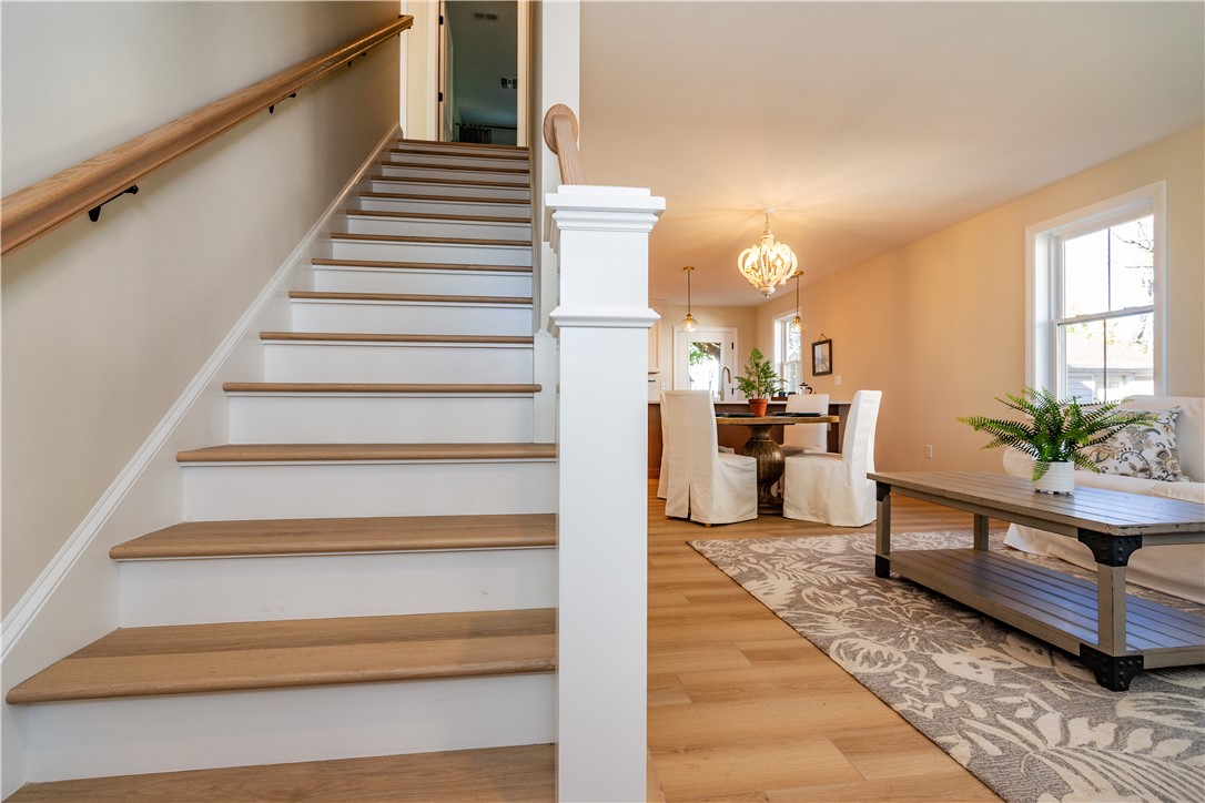 Warwick, Rhode Island 02889, United States, 3 Bedrooms Bedrooms, ,3 BathroomsBathrooms,Residential,Pending,15355