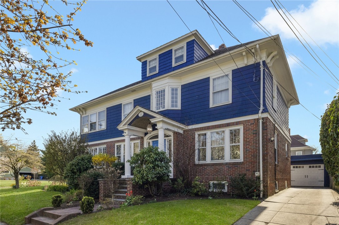 1305 Narragansett Boulevard