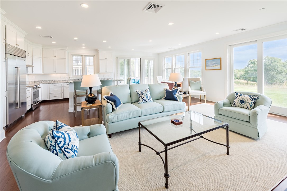 9 Compass Way 203