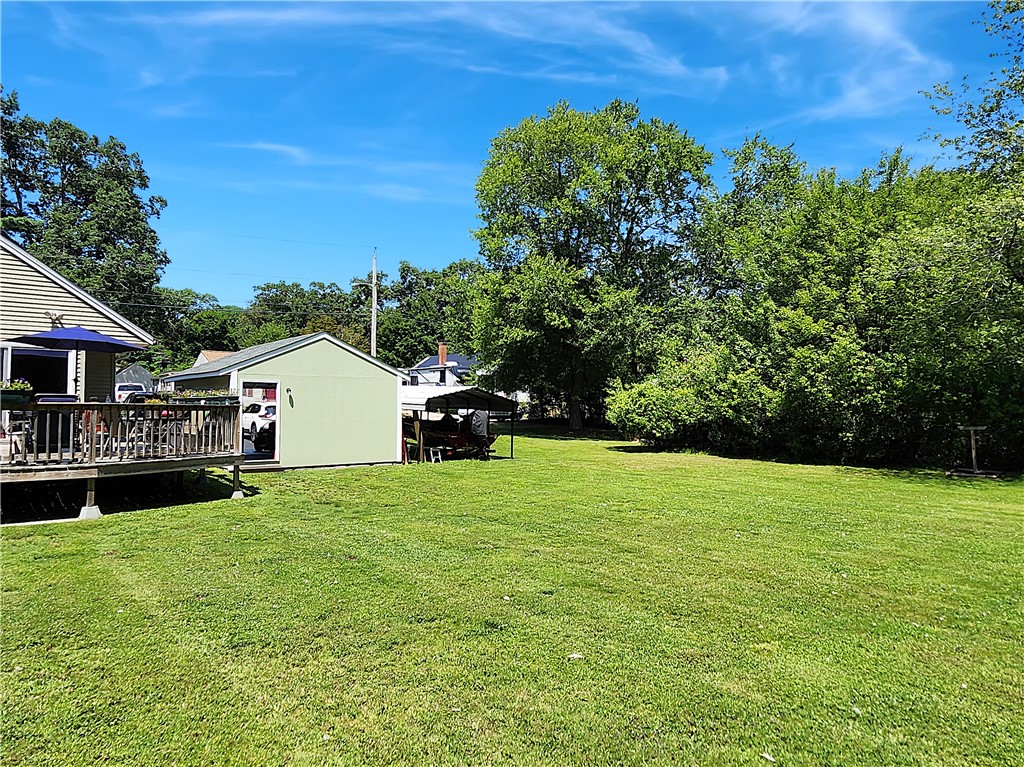 30 Twin Lakes Avenue