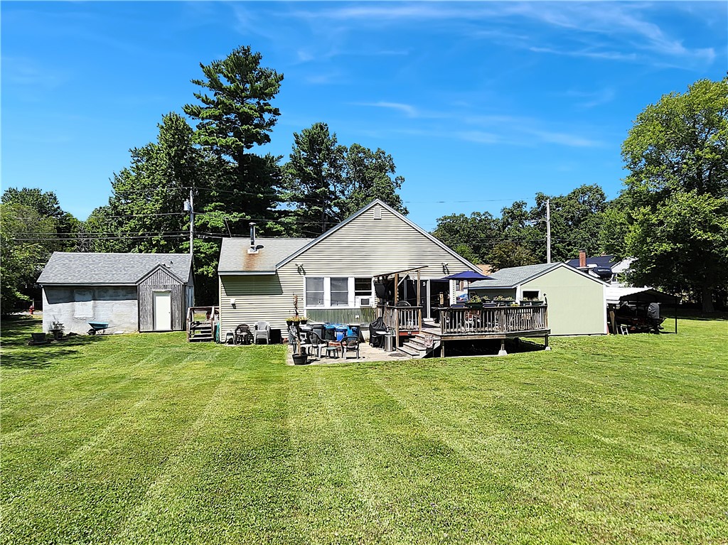 30 Twin Lakes Avenue