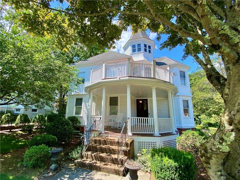 308 Harris Avenue Woonsocket RI 02895