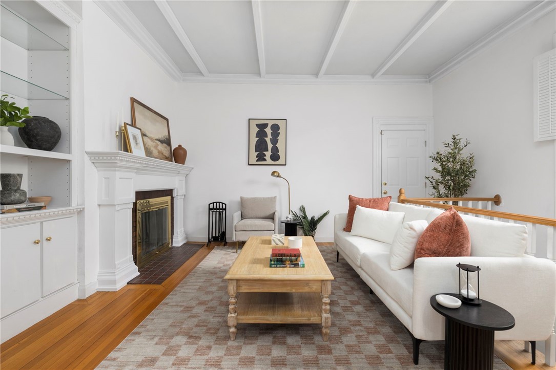 165 Waterman Street 2