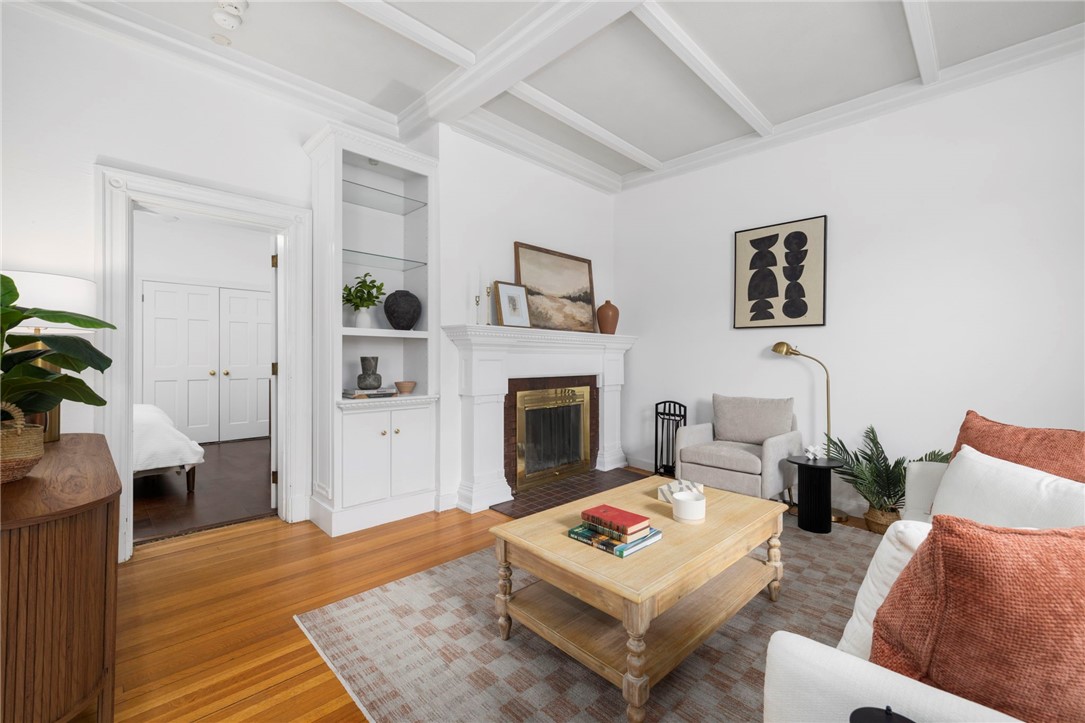 165 Waterman Street 2