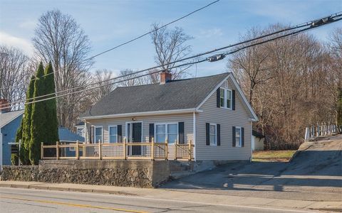 670 Putnam Pike Smithfield RI 02828