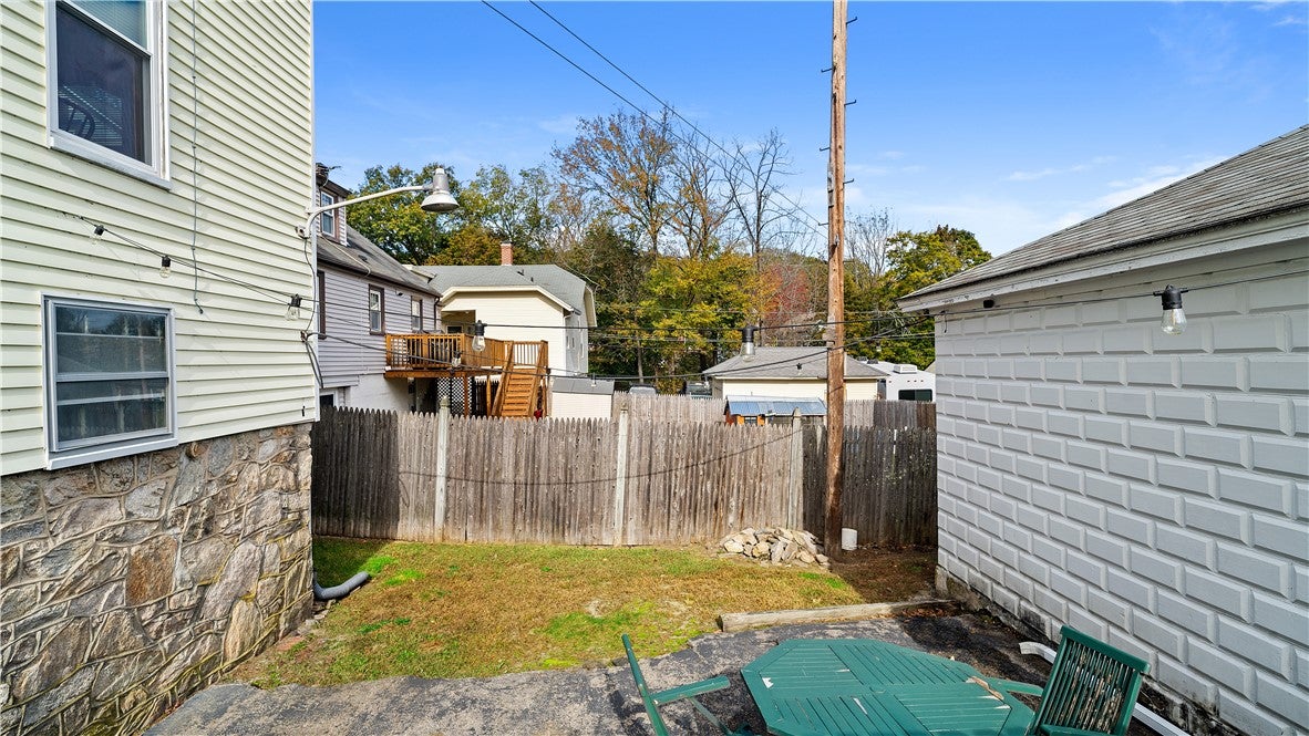 121 Andrews Street