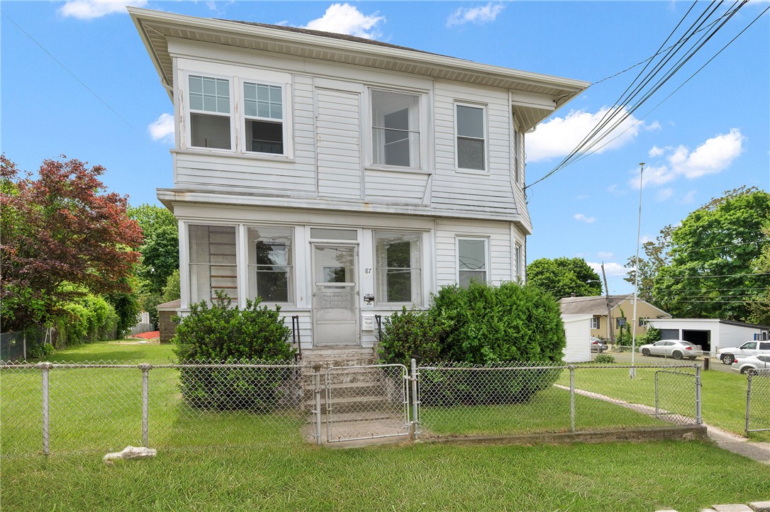 87 Lyman Avenue