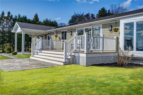 18 Sunset Lane Portsmouth RI 02871