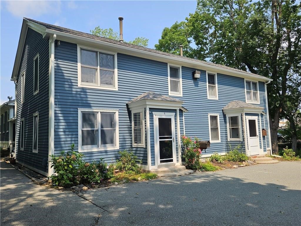 208 Marlborough Street 4