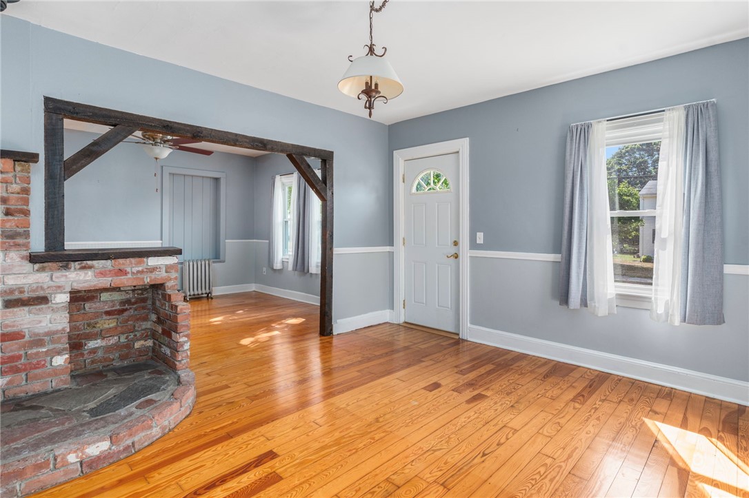 North Kingstown, Rhode Island 02852, United States, 3 Bedrooms Bedrooms, ,2 BathroomsBathrooms,Residential,Active,182924