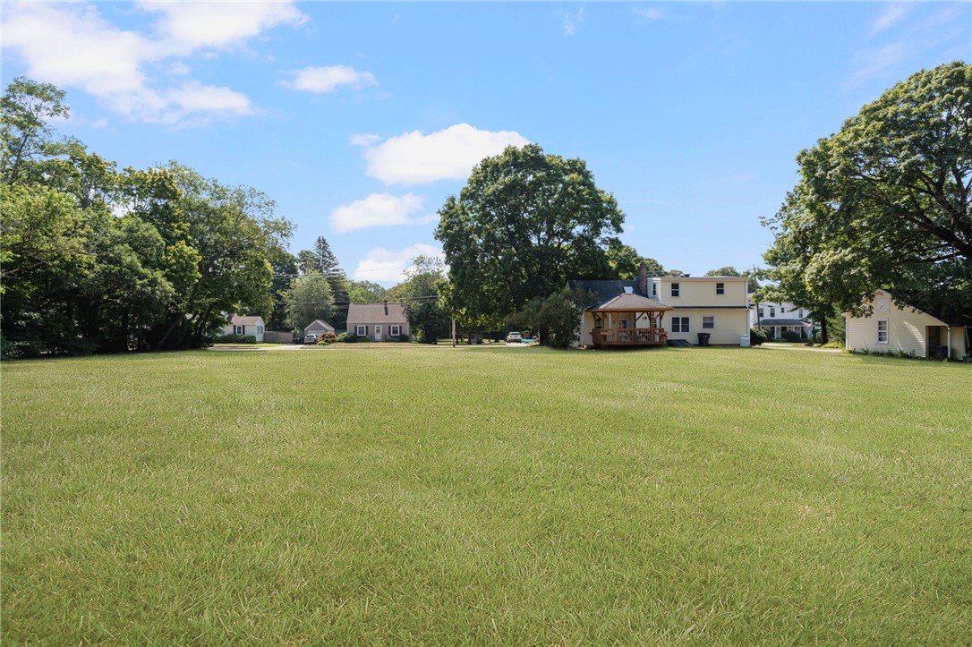 North Kingstown, Rhode Island 02852, United States, 3 Bedrooms Bedrooms, ,2 BathroomsBathrooms,Residential,Active,182924