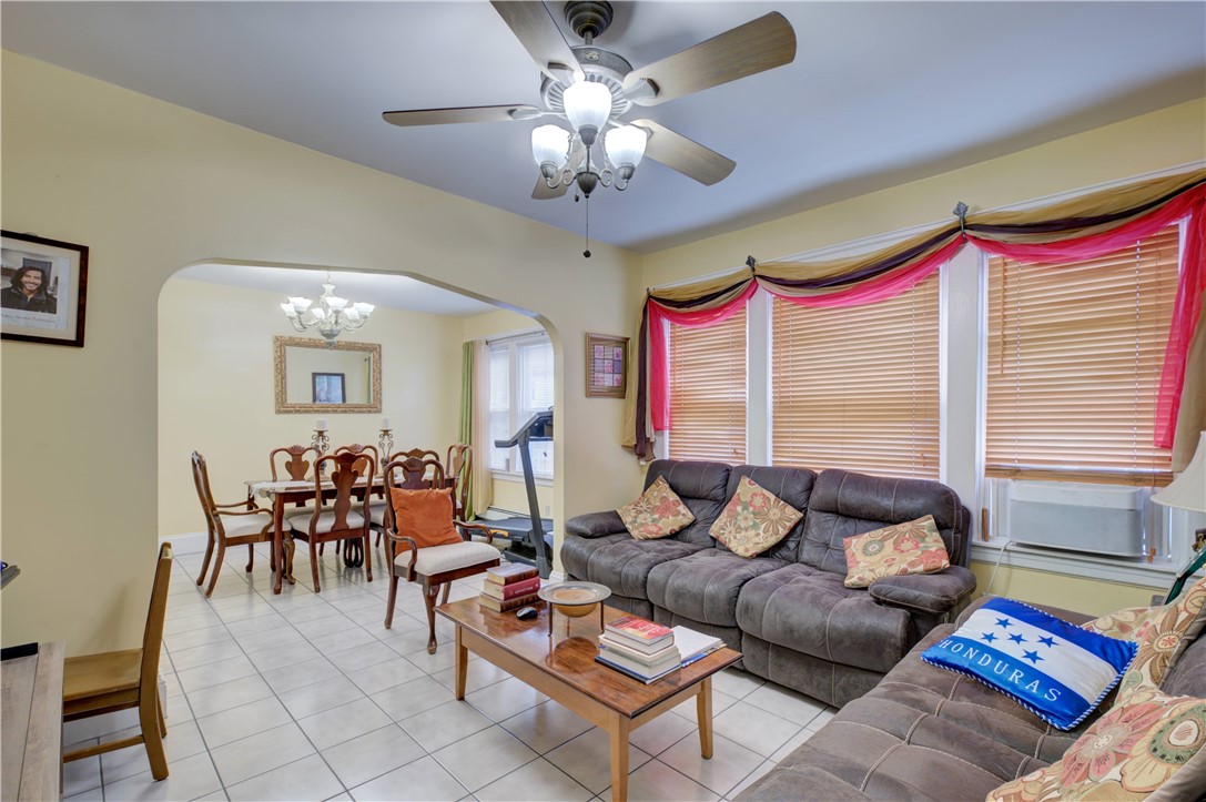 154 Gallatin Street 156