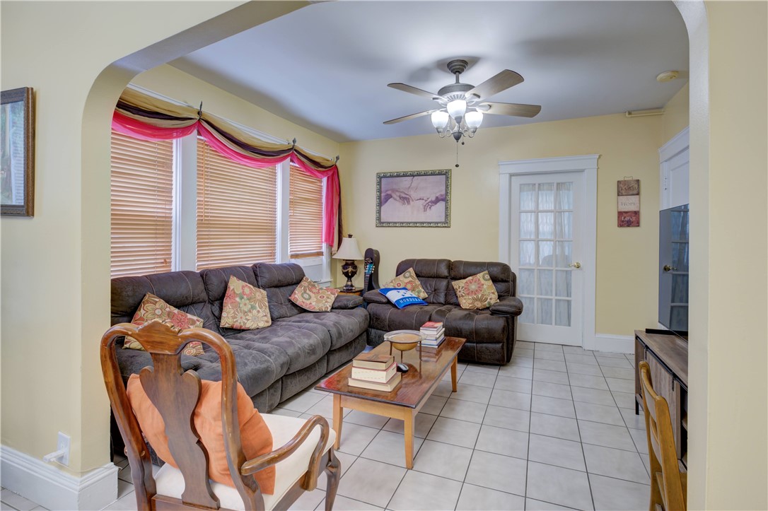 154 Gallatin Street 156