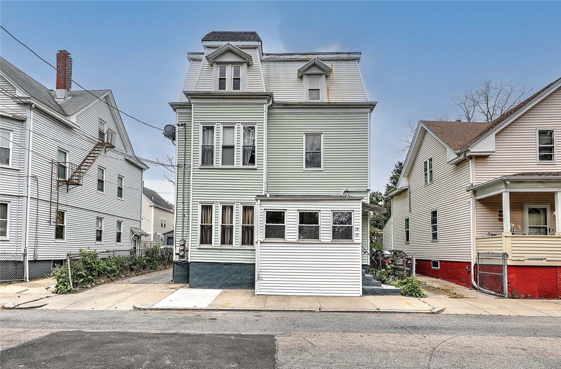 17 -19 Plum Street