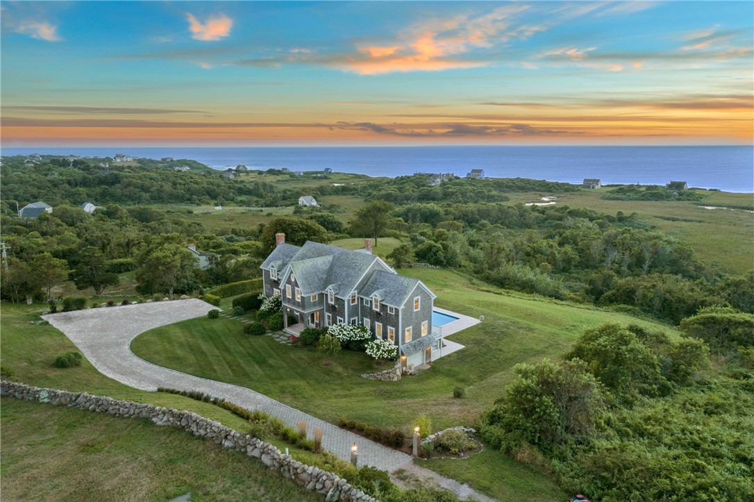 1596 West Side Road