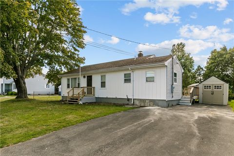 12 Philips Street Middletown RI 02842