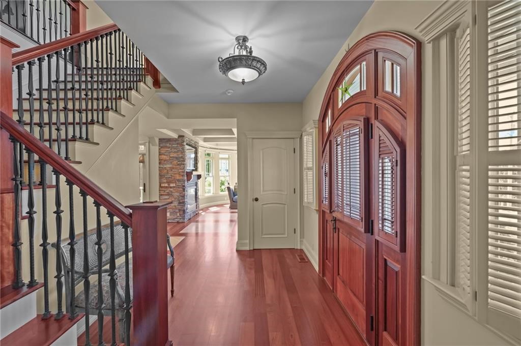 Narragansett, Rhode Island, 02882, United States, 4 Bedrooms Bedrooms, ,4 BathroomsBathrooms,Residential,Active,2032894