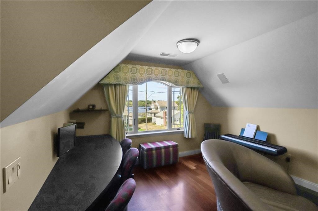 Narragansett, Rhode Island, 02882, United States, 4 Bedrooms Bedrooms, ,4 BathroomsBathrooms,Residential,Active,2032894