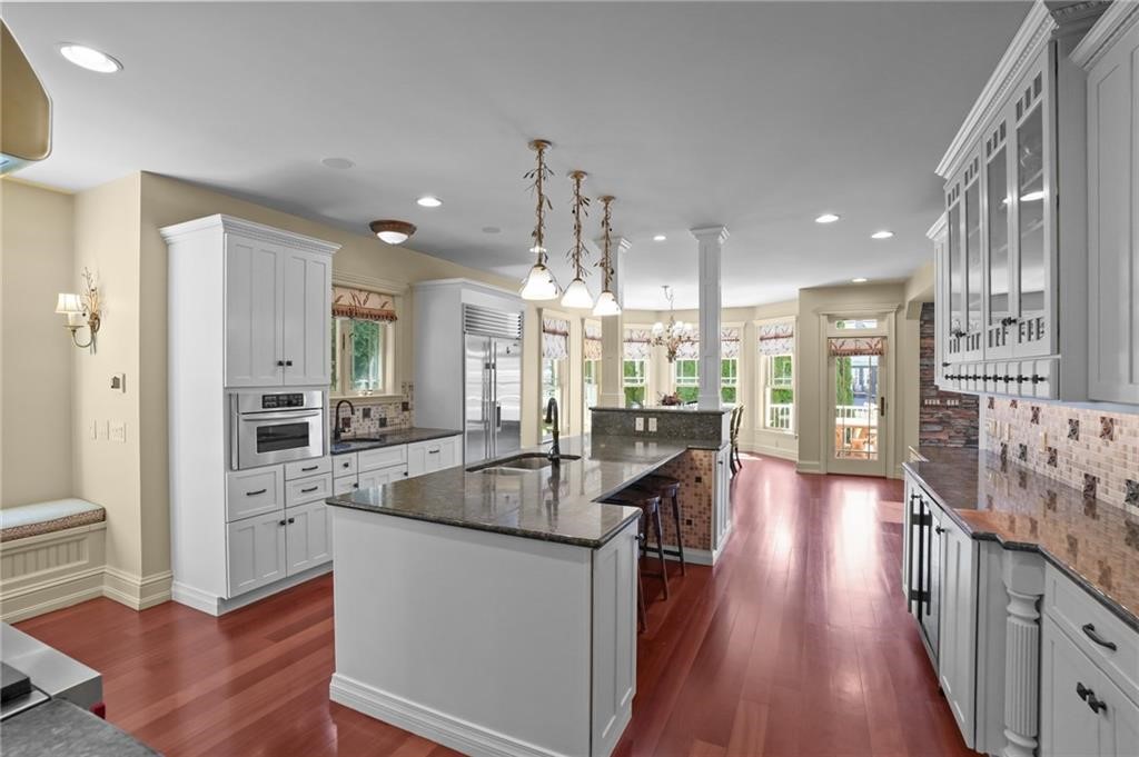 Narragansett, Rhode Island, 02882, United States, 4 Bedrooms Bedrooms, ,4 BathroomsBathrooms,Residential,Active,2032894