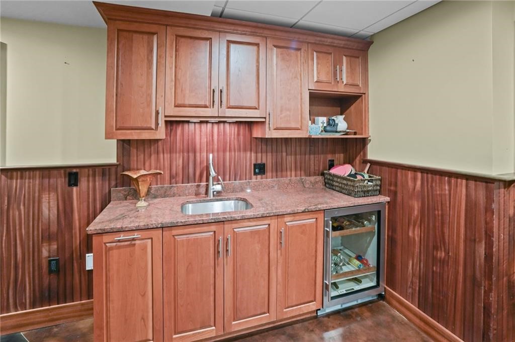 Narragansett, Rhode Island, 02882, United States, 4 Bedrooms Bedrooms, ,4 BathroomsBathrooms,Residential,Active,2032894