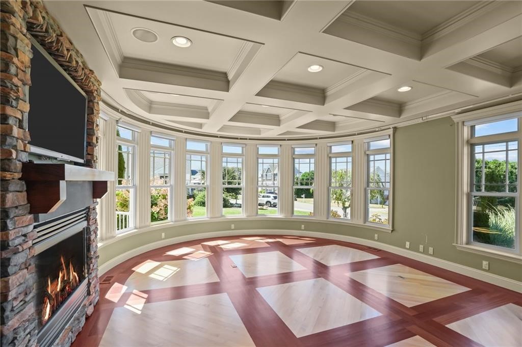 Narragansett, Rhode Island, 02882, United States, 4 Bedrooms Bedrooms, ,4 BathroomsBathrooms,Residential,Active,2032894