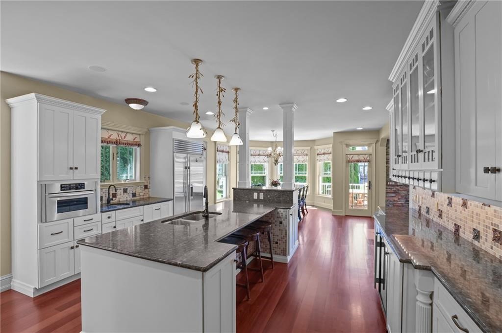 Narragansett, Rhode Island, 02882, United States, 4 Bedrooms Bedrooms, ,4 BathroomsBathrooms,Residential,Active,2032894