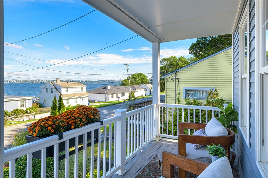 11 King Philip Avenue