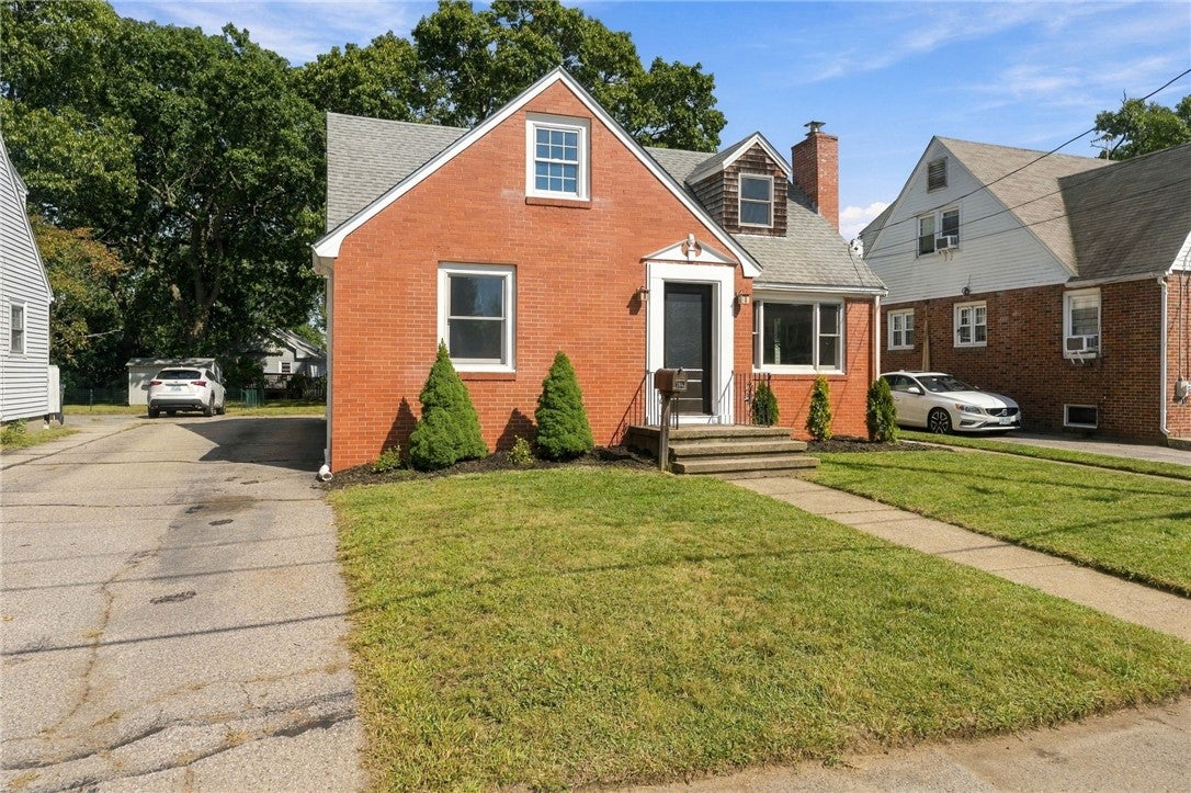 386 Norwood Avenue