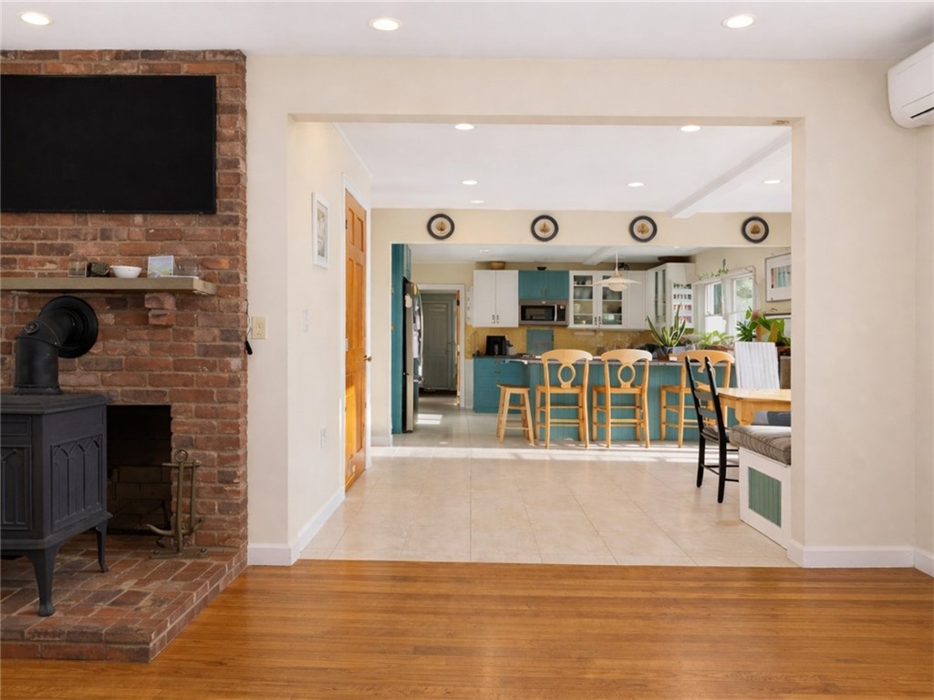 400 Third Beach Road