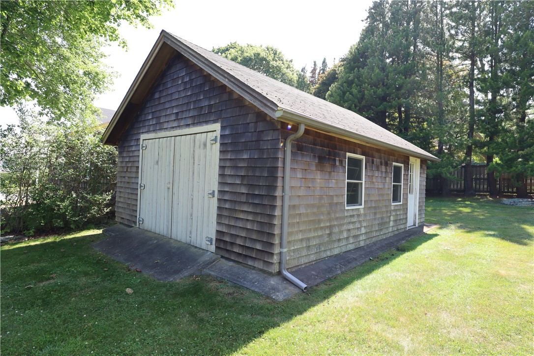 35 Bryer Avenue