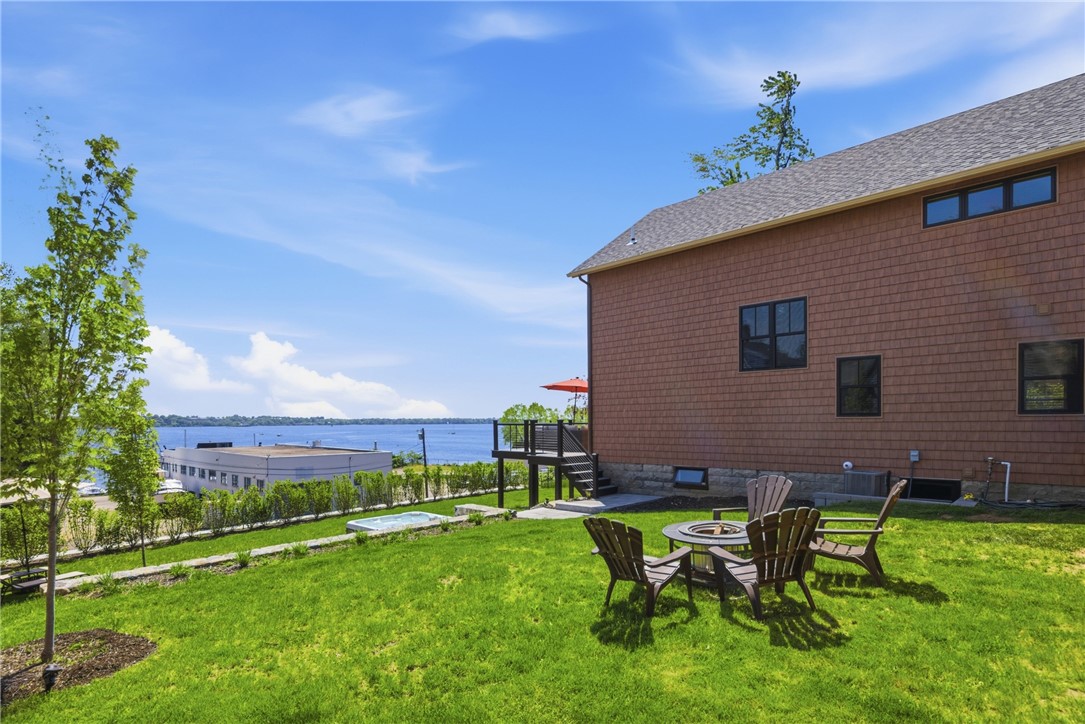 1124 Narragansett Boulevard