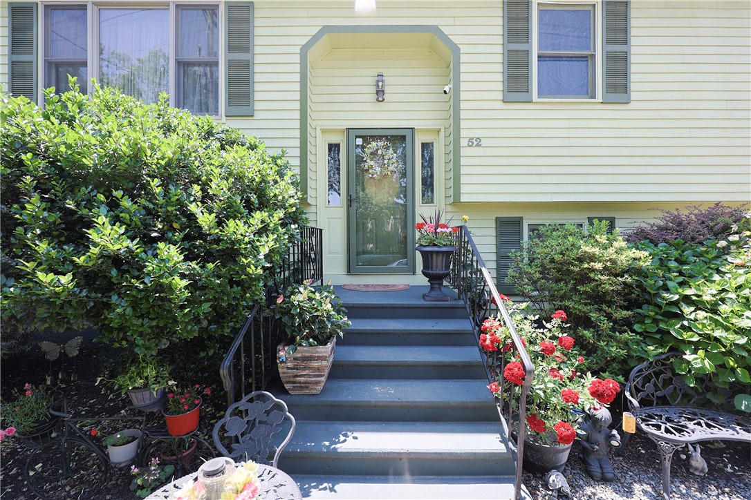 52 Urquhart Street